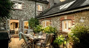 The Courtyard Suite - Image 3
