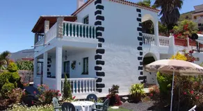 Apartamentos Finca Casa Jardín - Image 4