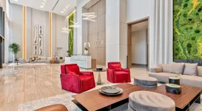 Stylish Studio with Pool View at the Heart of Downtown Doral - Image 3