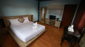 M Place - Image 2