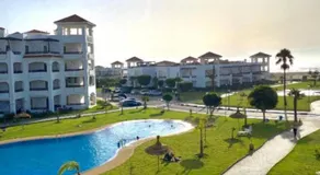 Seaside Poolside Apartment - Image 2