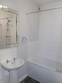 Parkside Apartment Normanton - Image 3