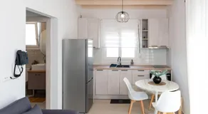 Nina's Apartments - Image 5