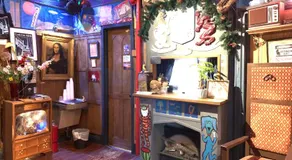 Carlton Arms Hotel - Image 3