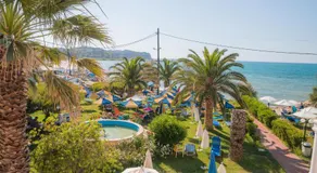 Angela Beach Hotel & Apts - Image 4