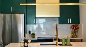 Green Luxe Garden 2BR 1Bath and Free Parking - Image 5