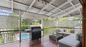 Family Friendly, Pool, 9km to City by Custom Bnb Hosting - Image 3