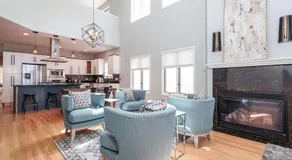 Eclectic Stylish and Cozy Milwaukee Home - Image 3