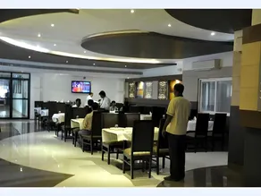 The Grand Park Hotel - Image 5