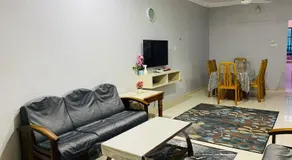 ZR Homestay Kemaman with 3 Bedroom 2 Bathroom - 2 Room AC 1 Room Fan - Not Sharing House - Image 3