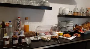 Zum Kronprinzen Hotel Garni - Image 2