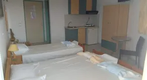 Benjamin's Rooms - Image 2