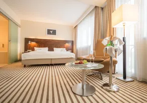 Hotel an der Oper - Image 2