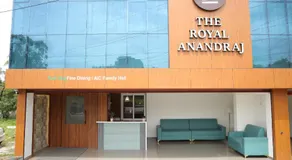 Hotel The Royal Anandraj - Image 5