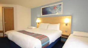 Travelodge Ludlow - Image 4