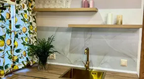 Love Corner - Image 5