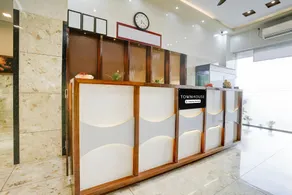 Townhouse Vasai Express Highway Formerly Majestic Inn - Image 2