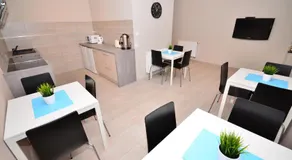 G'HOSTEL - Image 2