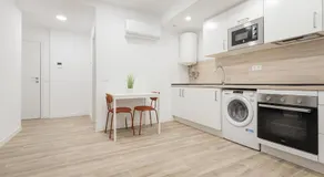 Apartahotel Sant Marti Suites - Image 5