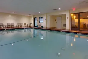 Hampton Inn Bordentown - Image 4