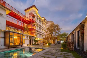 Huazhu Shexi Shijian Yueyin Heji Tea Culture Themed Homestay - Image 3