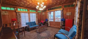 Lily Houseboat - Image 5