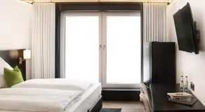 ZWI Hotel by WMM Hotels - Image 3