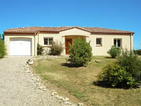Stunning villa in Nouvelle-Aquitaine w/ - Image 2