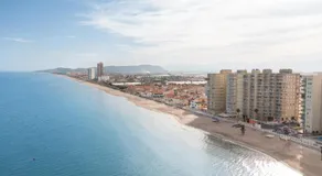 Primera línea de playa, Terraza frente al mar, Parking - Image 4