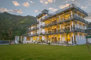 Tripli Hotels Lavanya Hills - Image 3