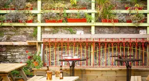 Ashley Hotel - Image 4