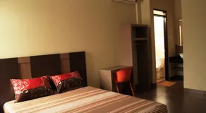 Twin House - Image 2