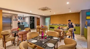 Comfort Inn Grand, Kaushambi - Image 5