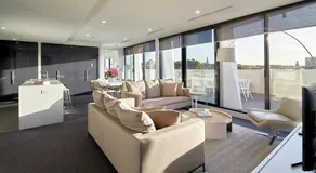 381 Cremorne - Image 2
