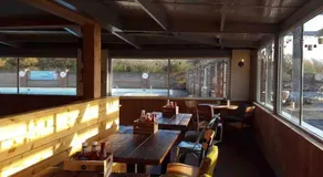 2 Bed Lodge - Sleeps 6 - Pets - Parking - Pools - Image 4