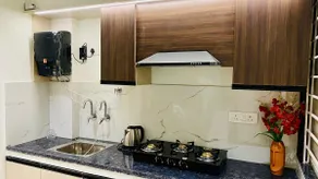 Staymoodyy- Egypt Suite Room (with shared kitchen) - Image 4