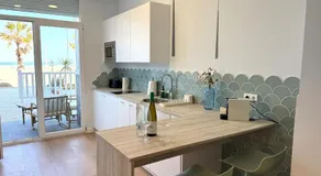 Exclusive beachfront apartment - Image 4