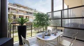 GuestHost - Elegant Loft with Balcony! - Image 4