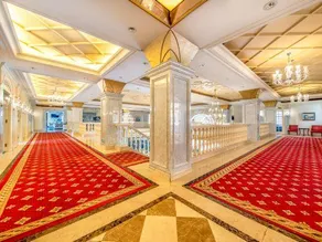 Renji Hotel - Image 5
