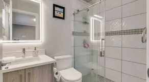 Rare Find fully renovated 6 bedroom 3 bath and both levels - Image 2