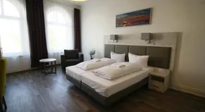 Hotel Bee Fang - Image 2