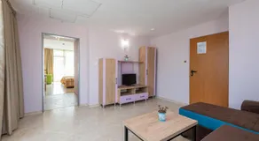 Ivana Palace Hotel - Free Parking - Image 2