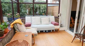17 Demesne Gardens - Image 4