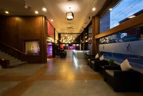 Azumaya Hotel Phnom Penh - Image 2