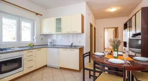Apartments 501 - spacious and bright apartment on island of Rab - Image 3
