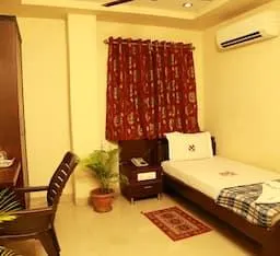 Hotel Sri Grands - Image 3