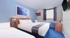 Travelodge Darlington - Image 4