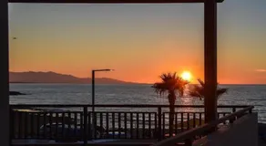 Yria Beach Hotel - Image 5