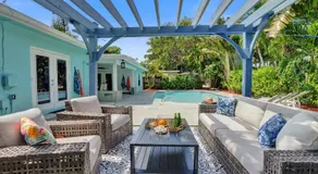 Modern Villa with Heated Pool, Pergola, Mini Golf, Wilton Dr and Beach - Image 2