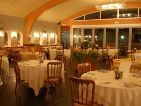 Warrens Village Motel and Self Catering - Image 3